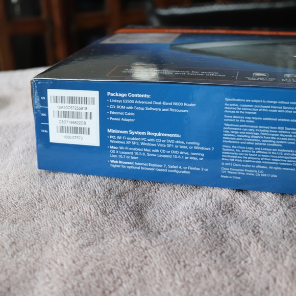 Cisco Linksys E2500 Advanced Dual-Band N600 Router - Picture 3 of 8